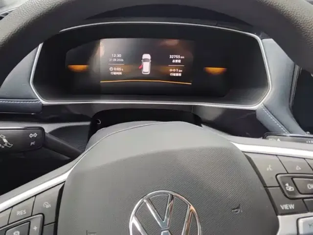 Volkswagen Tharu — Фото автомобиля 10