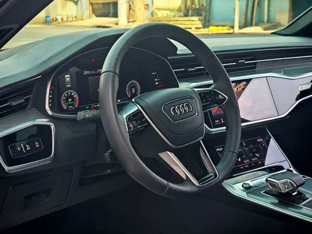 Audi A6L — Фото автомобиля 16