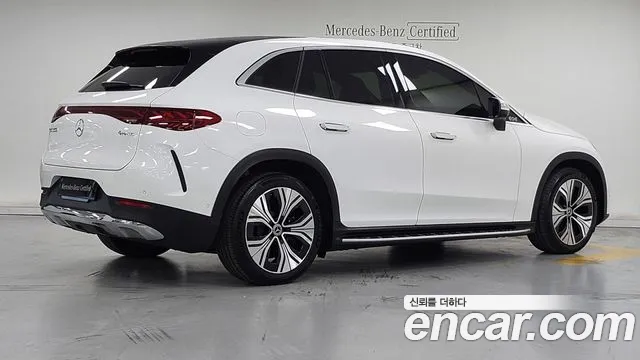 Mercedes-Benz EQE — Фото автомобиля 2