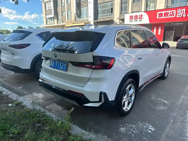 BMW X1 — Фото автомобиля 4