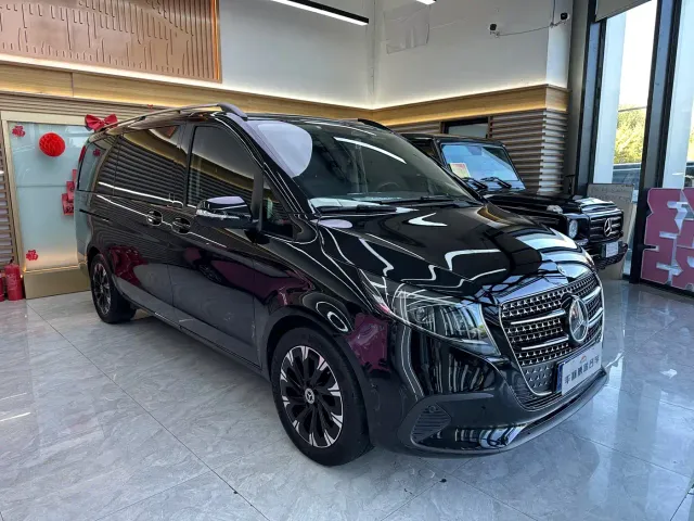 Mercedes-Benz V-Class — Фото автомобиля 3
