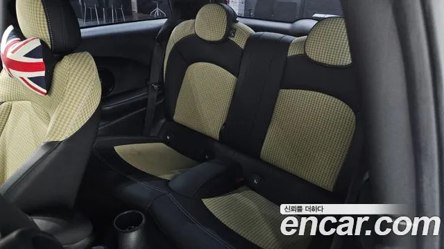 MINI Cooper Cooper Electric — Фото автомобиля 12