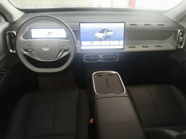 Leapmotor B10 — Фото автомобиля 9