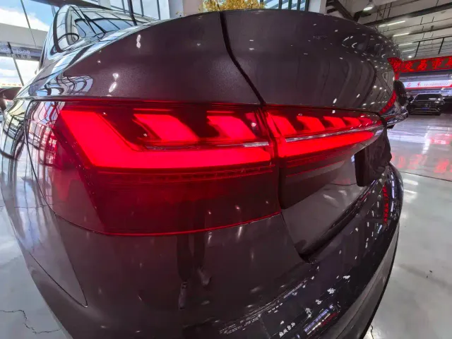 Audi A4L — Фото автомобиля 27