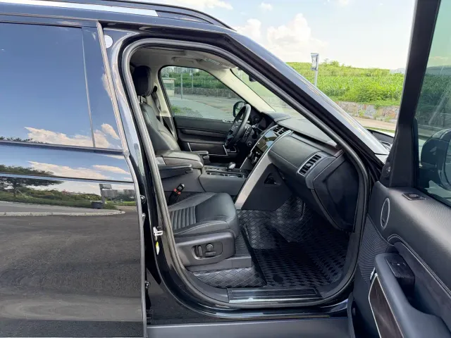 Land Rover Discovery — Фото автомобиля 26