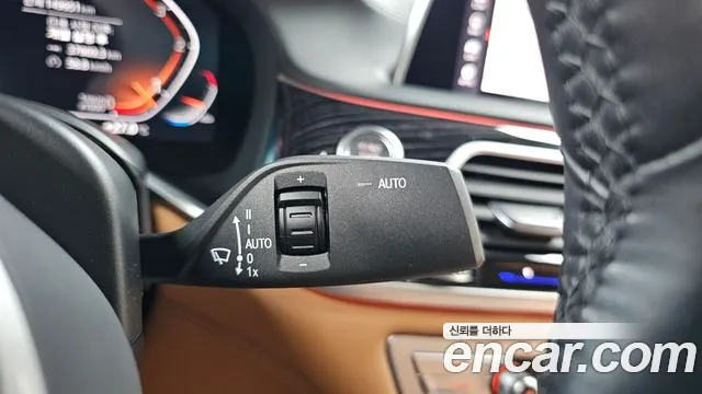 BMW 7-Series — Фото автомобиля 25