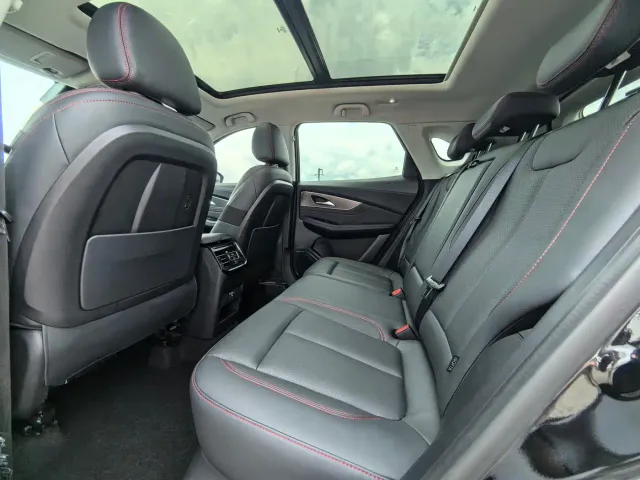 Forthing T5 Evo — Фото автомобиля 8
