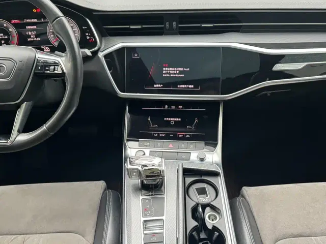 Audi A6L — Фото автомобиля 16
