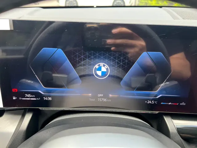 BMW 5 Series — Фото автомобиля 5