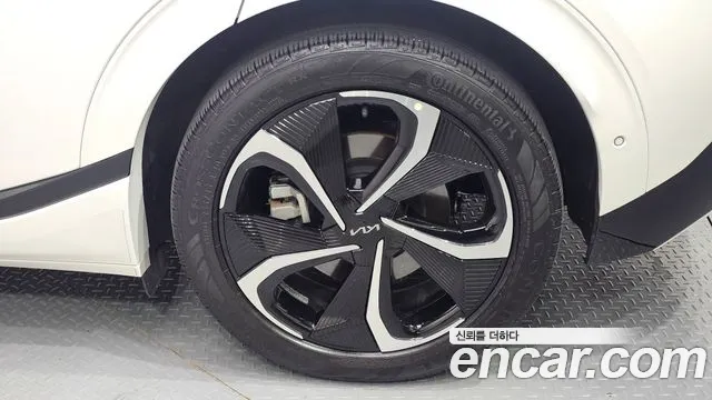 Kia EV6 — Фото автомобиля 20