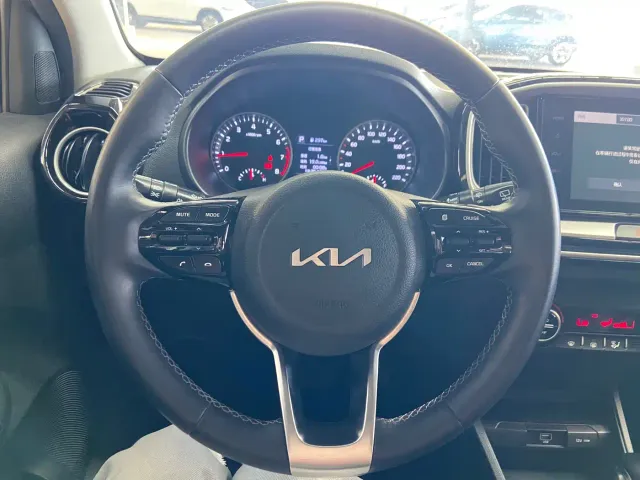 Kia KX1 — Фото автомобиля 18