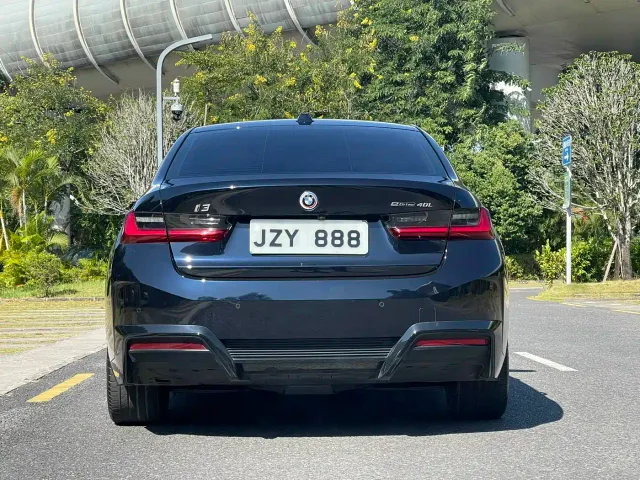 BMW i3 — Фото автомобиля 6