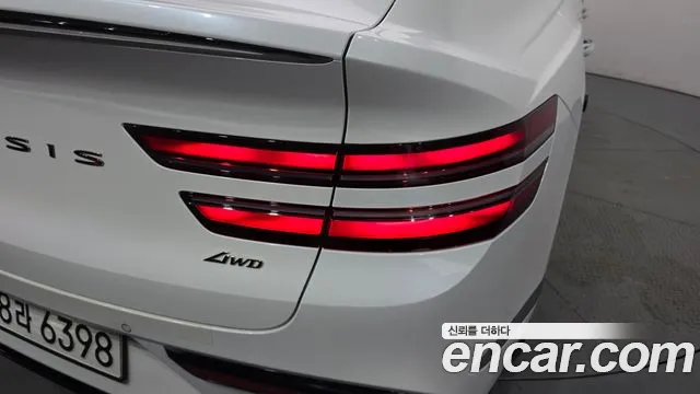 Genesis GV80 — Фото автомобиля 19