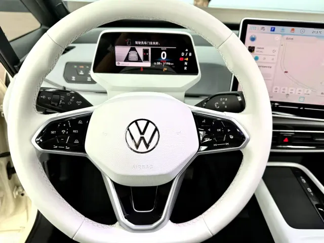 Volkswagen ID.3 — Фото автомобиля 10
