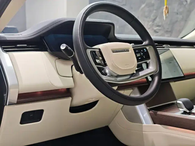 Land Rover Range Rover — Фото автомобиля 7