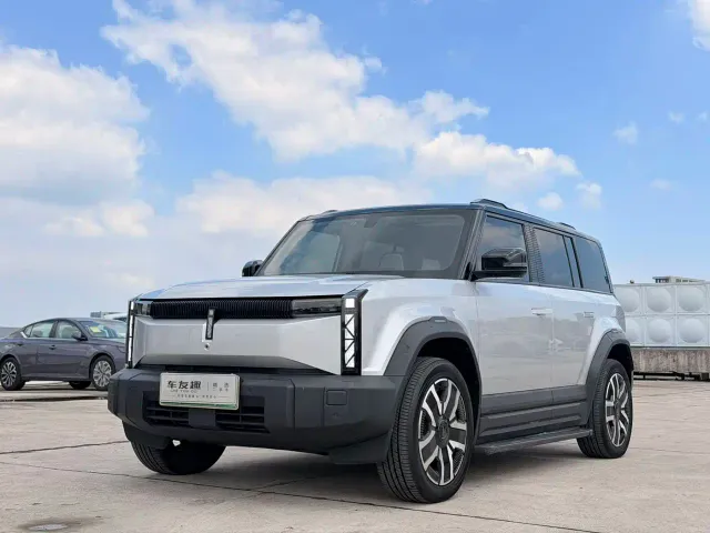 Фотография автомобиля — iCAR 03