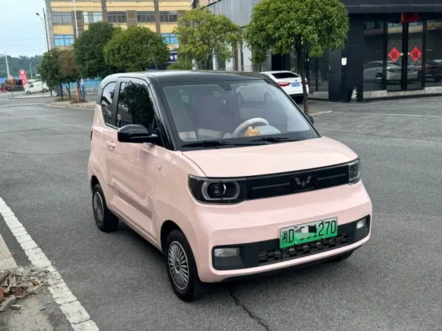 Wuling Hongguang Mini EV — Фото автомобиля 3
