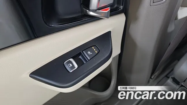 Kia Carnival Generation 4 — Фото автомобиля 27