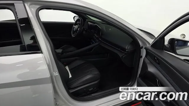 Hyundai Avante CN7 — Фото автомобиля 17
