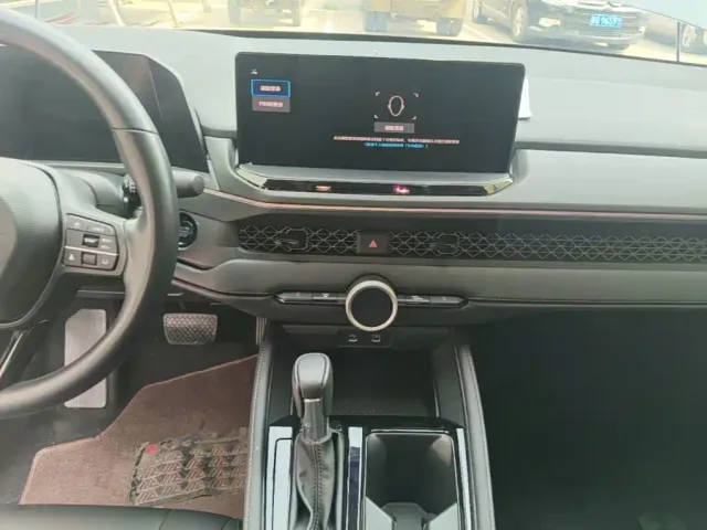 Honda Accord — Фото автомобиля 8
