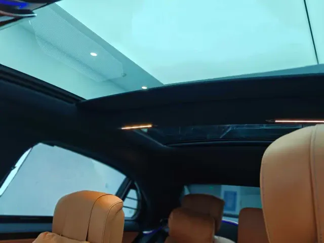 Mercedes-Benz S-Class — Фото автомобиля 10