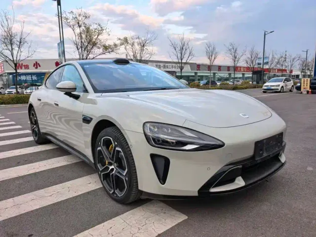 Xiaomi SU7 — Фото автомобиля 3