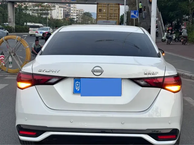 Nissan Sylphy — Фото автомобиля 5