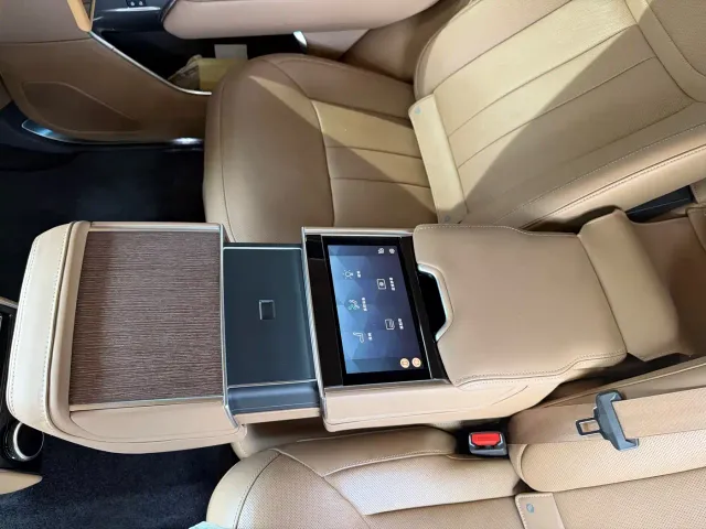 Land Rover Range Rover — Фото автомобиля 15