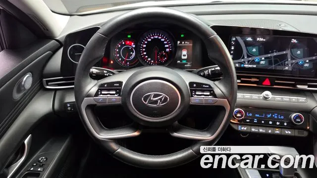 Hyundai Avante CN7 — Фото автомобиля 18