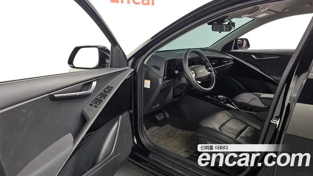 Kia Niro New — Фото автомобиля 10