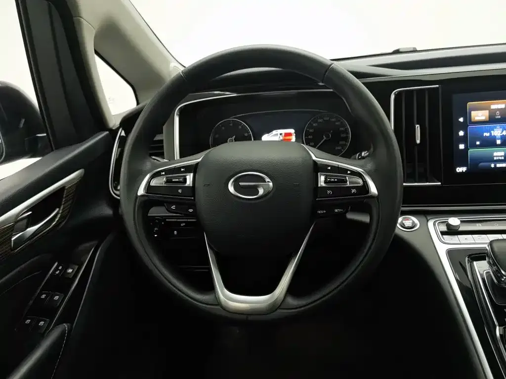GAC Trumpchi Trumpchi M8 2024 Leadershow Series 390T Luxury Edition — Фото автомобиля 11