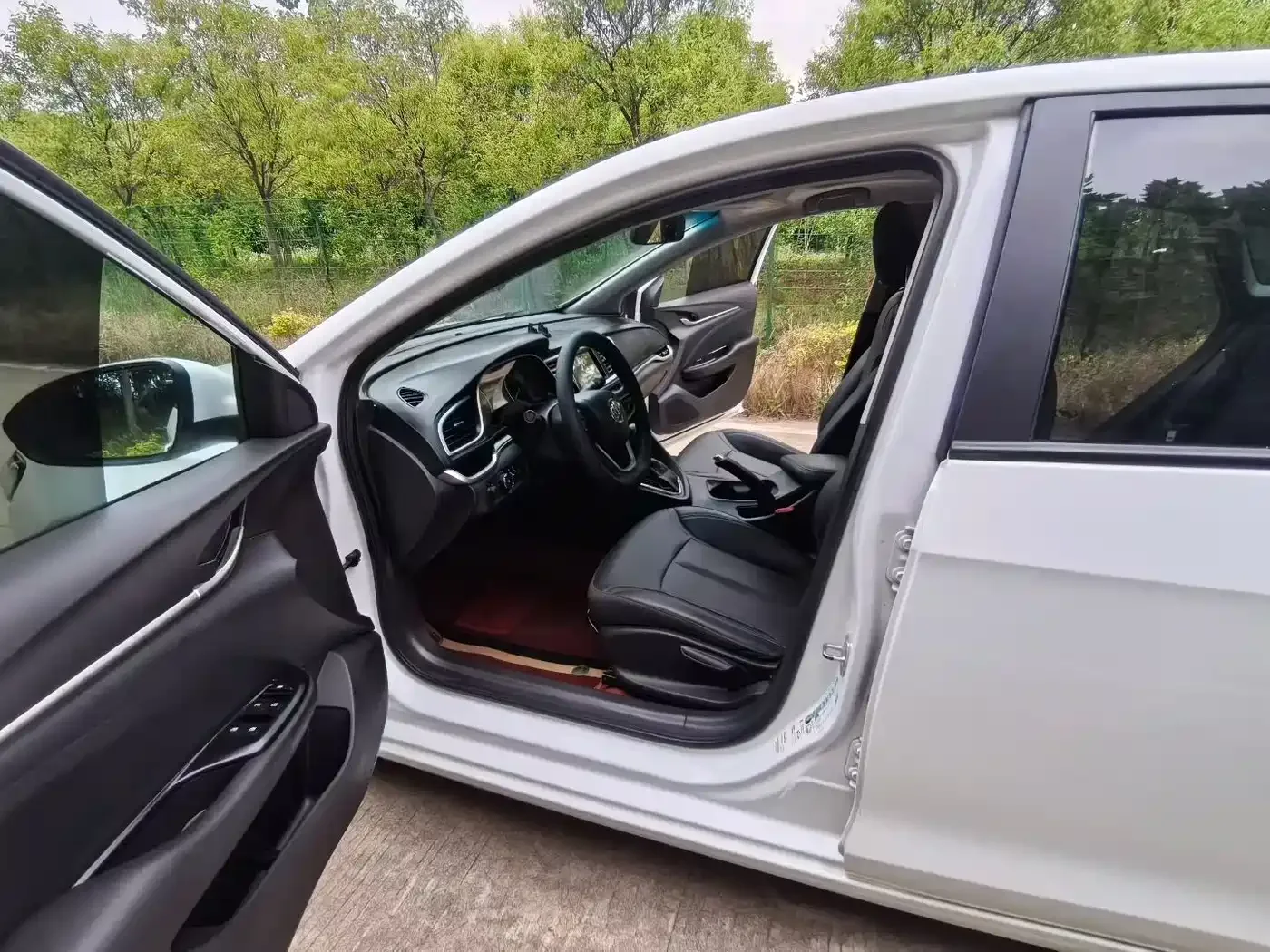 Buick Excelle 2021 Facelift 1.3T Auto Mild Hybrid Elite — Фото автомобиля 7