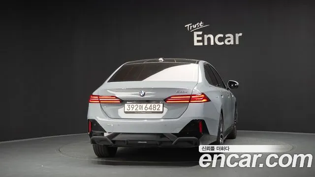 BMW 5-Series 5 серия (G60) 523d M Sport — Фото автомобиля 4
