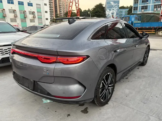 BYD Qin L — Фото автомобиля 18