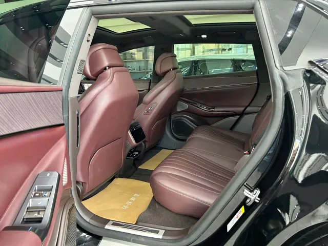 Denza Z9GT — Фото автомобиля 5