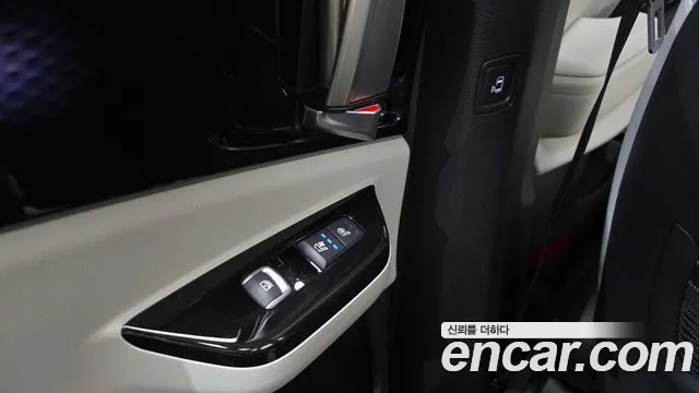 Kia Canival Carnival 4 поколение Дизель 7 мест Signature — Фото автомобиля 18
