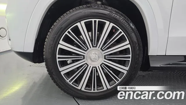 Mercedes-Benz GLS-Class — Фото автомобиля 4