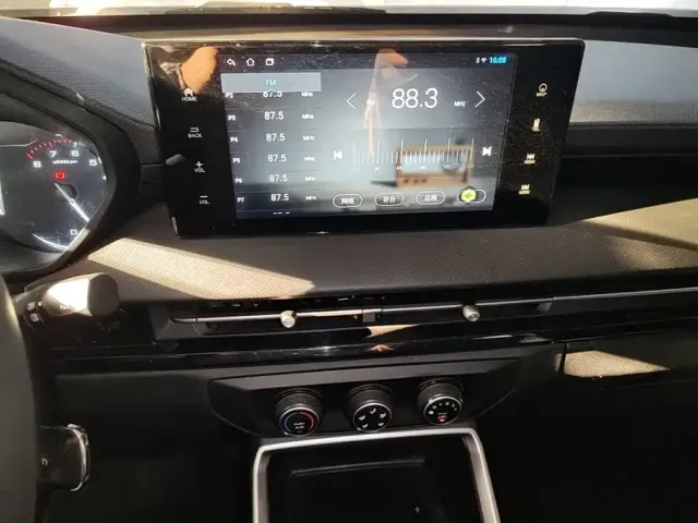 Wuling Xingchi — Фото автомобиля 10
