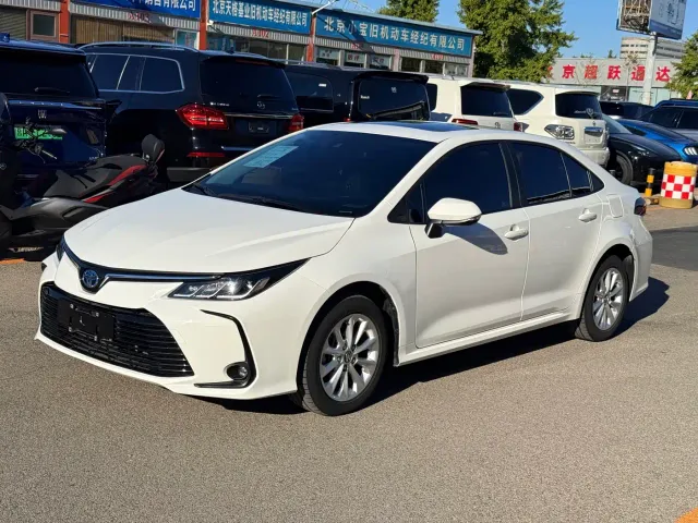 Фотография автомобиля — Toyota Corolla