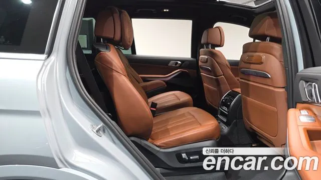 BMW X7 — Фото автомобиля 11