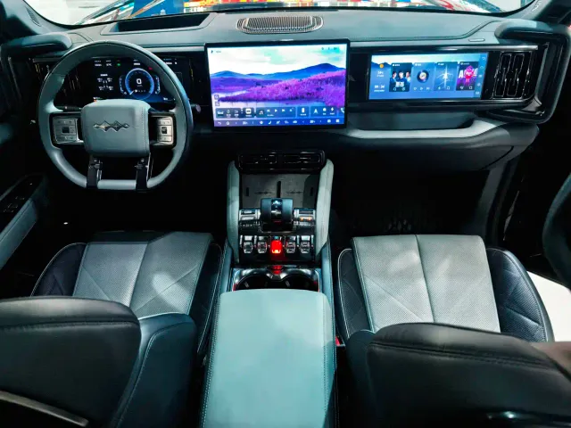 BYD FangChengBao Leopard 5 — Фото автомобиля 18