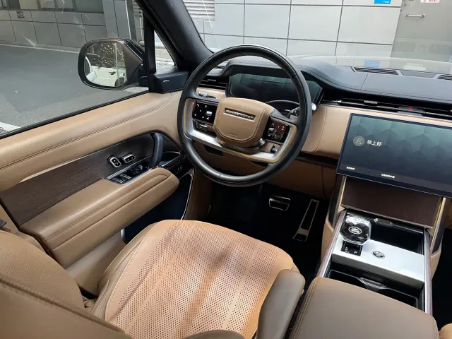 Land Rover Range Rover — Фото автомобиля 4