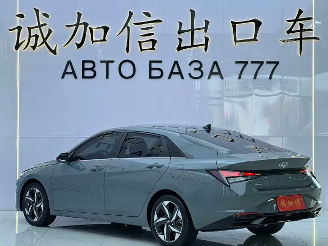 Hyundai Elantra — Фото автомобиля 6
