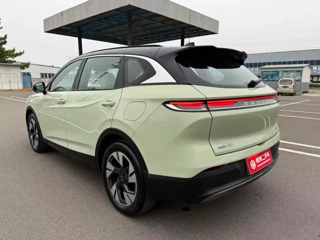 Besturn Yueyi 07 2025 210km Leisure Edition — Фото автомобиля 4