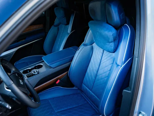 Cadillac Vistiq — Фото автомобиля 7