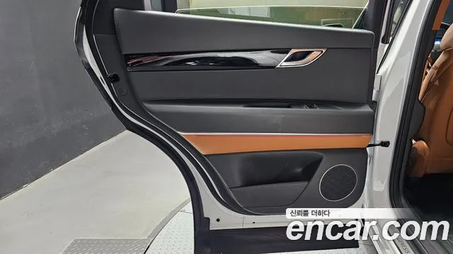 Genesis GV80 2.5T Бензин AWD — Фото автомобиля 22