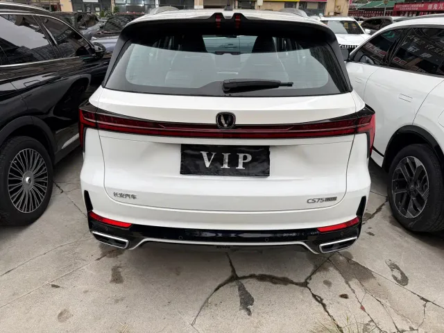 Changan CS75 Plus — Фото автомобиля 17
