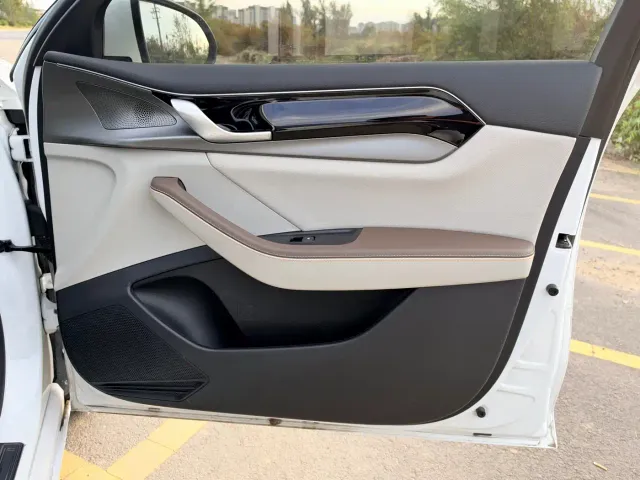 BYD Qin PLUS — Фото автомобиля 13