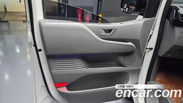 Hyundai Staria Staria L3.5 Lounge 7 мест — Фото автомобиля 19