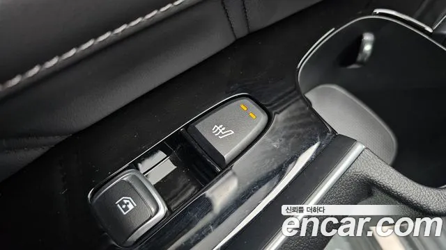 Kia Sorento Новый Sorento 4 поколение Бензин 2.5T 2WD — Фото автомобиля 20